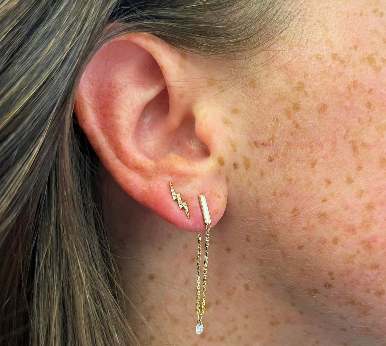 Floating Diamond Chain Earring